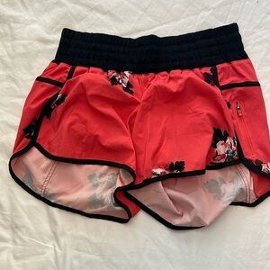 Lululemon low rise tracker short